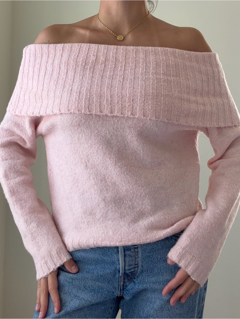 Women's Off-the-Shoulder Knit Sweater in Light Pink